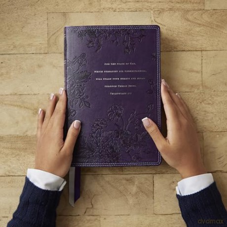 Peace of God Bible: Discover and Experience God's Shalom Throughout the Bible (NKJV, Purple Leathersoft, Red Letter, Comfort Print) - Jeremiah J. Johnston PhD [KSIĄŻKA]