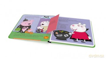 Peppa Pig: Trick or Treat: A Halloween Lift-the-Flap Board Book - Peppa Pig [KSIĄŻKA]