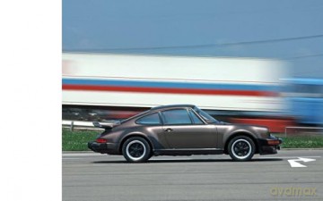 Porsche 911: Icons of Excellence - Sharon Kleinman [KSIĄŻKA]