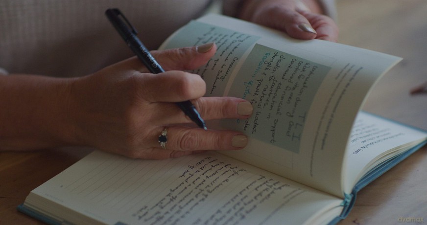 Pour Out Your Heart Prayer Journal: A Planner for a Life of Prayer (Cloth over Board) - Esv [KSIĄŻKA]