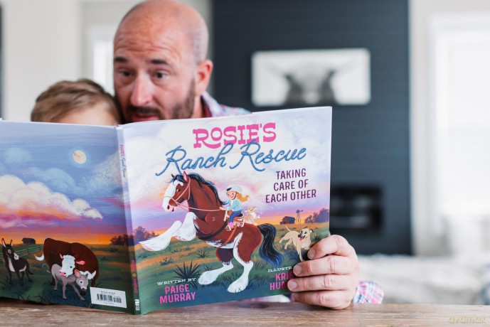 Rosie's Ranch Rescue: Taking Care of Each Other (Rosie the Horse) - Paige Murray [KSIĄŻKA]