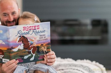 Rosie's Ranch Rescue: Taking Care of Each Other (Rosie the Horse) - Paige Murray [KSIĄŻKA]