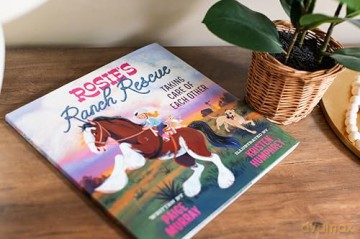 Rosie's Ranch Rescue: Taking Care of Each Other (Rosie the Horse) - Paige Murray [KSIĄŻKA]