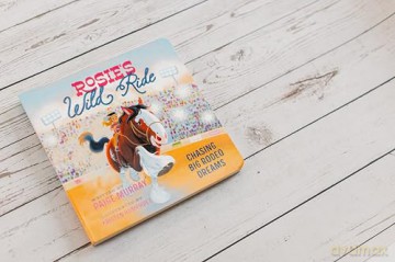 Rosie's Wild Ride: Chasing Big Rodeo Dreams (Rosie the Horse) - Paige Murray [KSIĄŻKA]