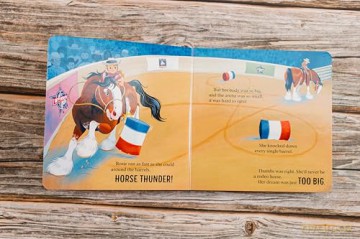 Rosie's Wild Ride: Chasing Big Rodeo Dreams (Rosie the Horse) - Paige Murray [KSIĄŻKA]