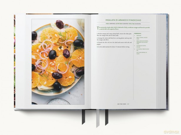 Salads: The Ultimate Cookbook - The Coastal Kitchen [KSIĄŻKA]