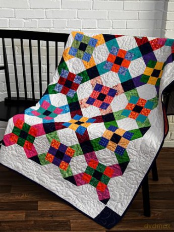 Scrap-Happy Quilts [KSIĄŻKA]