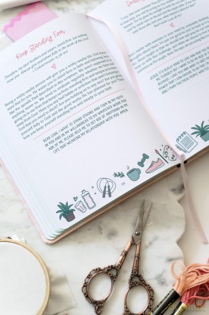 Self-Care Devotions for Teen Girls: Comfort and Inspiration for Your Soul - Joanne Simmons [KSIĄŻKA]