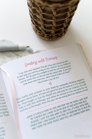 Self-Care Devotions for Teen Girls: Comfort and Inspiration for Your Soul - Joanne Simmons [KSIĄŻKA]