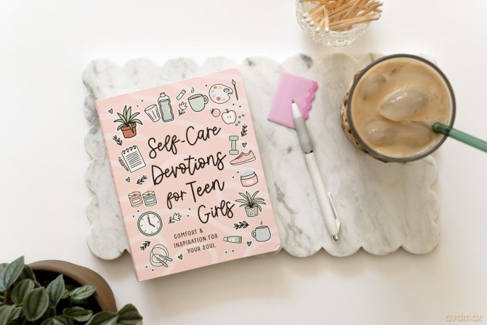 Self-Care Devotions for Teen Girls: Comfort and Inspiration for Your Soul - Joanne Simmons [KSIĄŻKA]