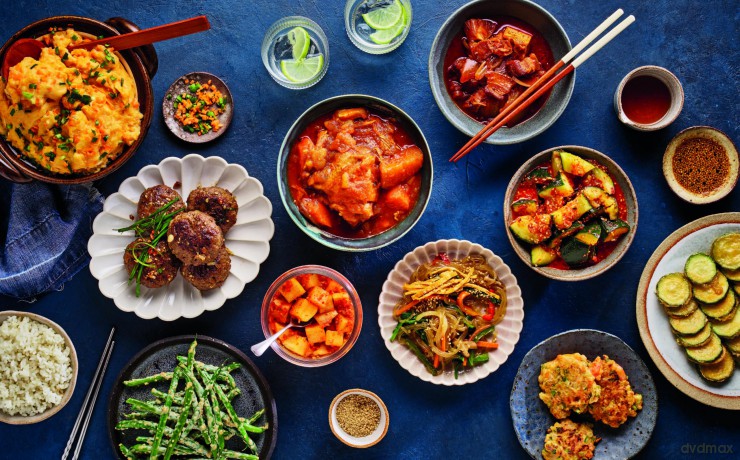 Seoul Food: From Kimbap to Kimchi, Delicious Recipes from the Heart of Korea - Haebin "Bini" Sudo [KSIĄŻKA]