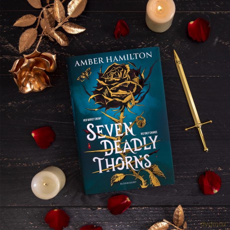 Seven Deadly Thorns: the irresistible enemies-to-lovers romantasy - Amber Hamilton [KSIĄŻKA]