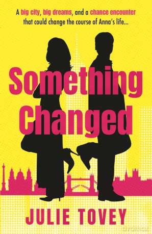 Something Changed - Julie Tovey [KSIĄŻKA]