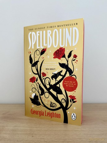 Spellbound: The bestselling new fantasy and feminist retelling of the classic Sleeping Beauty fairy tale - Georgia Leighton [KSIĄŻKA]