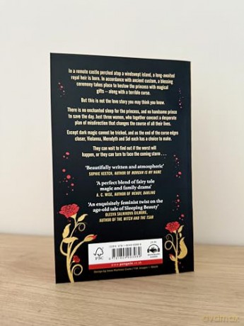 Spellbound: The bestselling new fantasy and feminist retelling of the classic Sleeping Beauty fairy tale - Georgia Leighton [KSIĄŻKA]