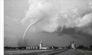 Storm: Chasing Nature's Wildest Weather - Hank Schyma [KSIĄŻKA]