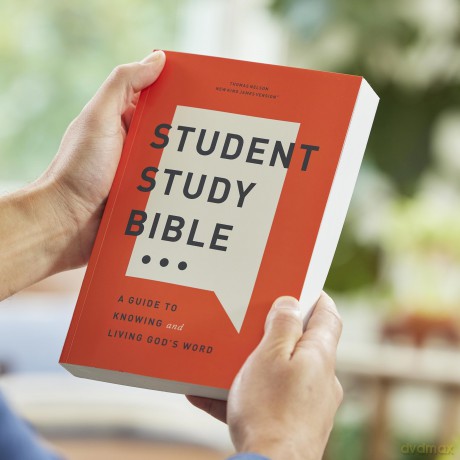 Student Study Bible: A Guide to Knowing and Living God's Word (NKJV, Softcover, Red Letter, Comfort Print) - Thomas Nelson [KSIĄŻKA]