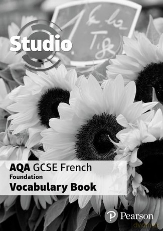Studio AQA GCSE French Foundation Vocabulary Book (pack of 8) [KSIĄŻKA]