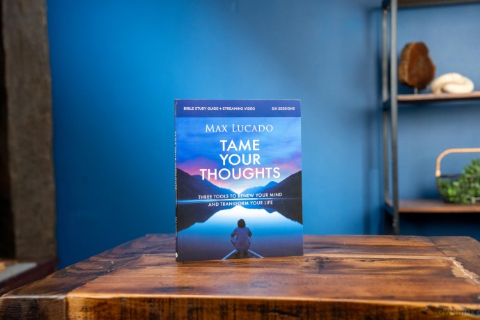 Tame Your Thoughts Bible Study Guide plus Streaming Video: Three Tools to Renew your Mind and Transform Your Life - Max Lucado [KSIĄŻKA]