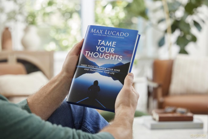 Tame Your Thoughts: Three Tools to Renew Your Mind and Transform Your Life - The Perfect Christian New Year's Resolution Gift - Max Lucado [KSIĄŻKA]