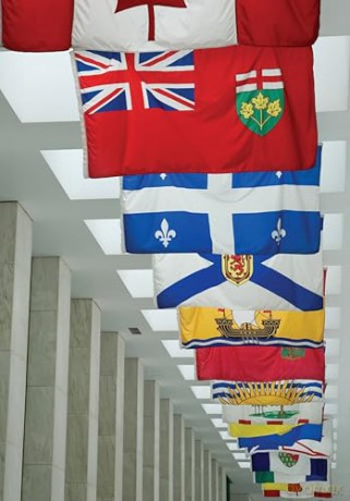 The Complete Guide to Flags of the World, 4th Edition - Brian Johnson Barker [KSIĄŻKA]