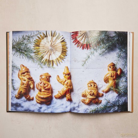 The German Christmas Cookbook: Traditional cakes, biscuits, breads and more for a festive celebration - Jürgen Krauss [KSIĄŻKA]