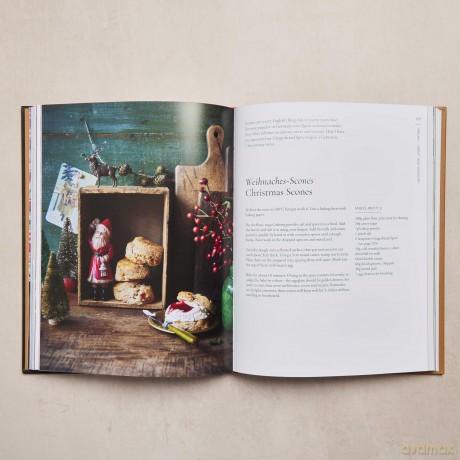 The German Christmas Cookbook: Traditional cakes, biscuits, breads and more for a festive celebration - Jürgen Krauss [KSIĄŻKA]