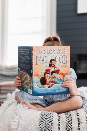 The Glorious Image of God: How Jesus Reveals Who God Made You to Be - Rousseaux Brasseur [KSIĄŻKA]