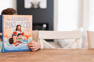 The Glorious Image of God: How Jesus Reveals Who God Made You to Be - Rousseaux Brasseur [KSIĄŻKA]