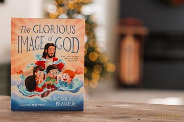 The Glorious Image of God: How Jesus Reveals Who God Made You to Be - Rousseaux Brasseur [KSIĄŻKA]