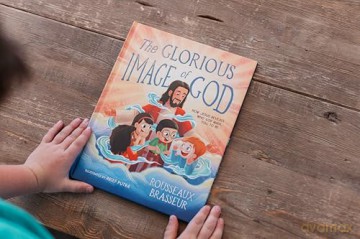 The Glorious Image of God: How Jesus Reveals Who God Made You to Be - Rousseaux Brasseur [KSIĄŻKA]