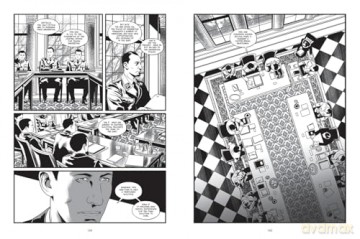 The History of World War II: A Graphic Novel: A Graphic Novel Retelling of the 20th Century's Defining War - Arnaud de la Croix [KOMIKS]