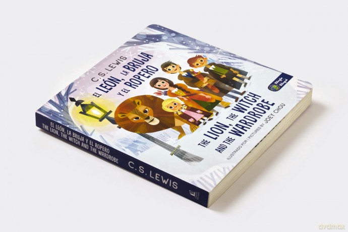 The Lion, the Witch, and the Wardrobe/ El león, la bruja y el ropero, Bilingual Board Book (Las Crónicas de Narnia) - C. S. Lewis [KSIĄŻKA]