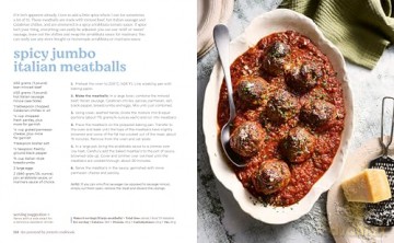 The Powered by Protein Cookbook: Simple, Delicious, High Protein Recipes - Jackie Hartlaub [KSIĄŻKA]