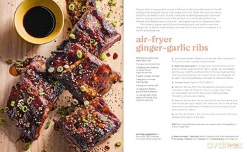 The Powered by Protein Cookbook: Simple, Delicious, High Protein Recipes - Jackie Hartlaub [KSIĄŻKA]