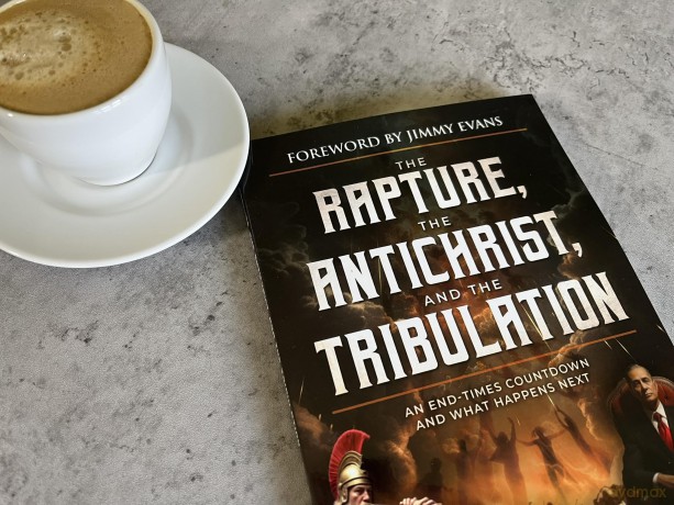 The Rapture, the Antichrist, and the Tribulation: An End-Times Countdown and What Happens Next - Rick Renner [KSIĄŻKA]