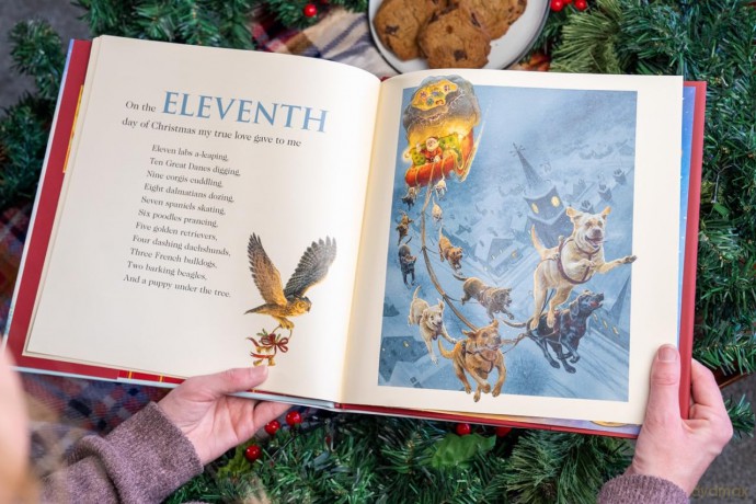 The Twelve Days of Christmas Dogs: The Classic Edition - Amanda Sobotka [KSIĄŻKA]