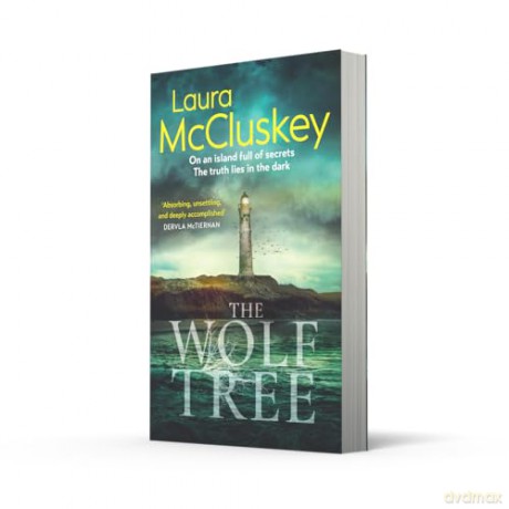 The Wolf Tree: A gripping debut police procedural crime thriller novel set on an isolated Scottish island - Laura McCluskey [KSIĄŻKA]