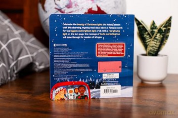 The World's Best Christmas Light: A Light-Up Board Book - Chelsea Tornetto [KSIĄŻKA]