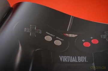 Trigger Happy: A Visual Celebration of Video Game Controllers | Retro Gaming Book by Bitmap Books - Bitmap Books [KSIĄŻKA]