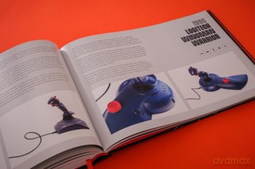Trigger Happy: A Visual Celebration of Video Game Controllers | Retro Gaming Book by Bitmap Books - Bitmap Books [KSIĄŻKA]