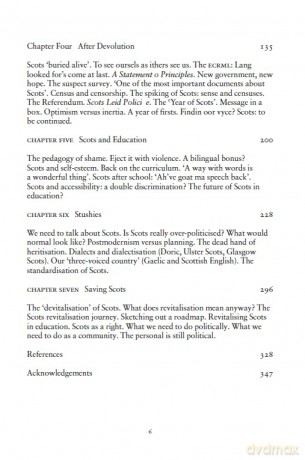 Unlocking Scots: The Secret Life of the Scots Language - 'the essential book of our times for understanding our relationship with Scots.' STEVE BYRNE, Director of TRACS Scotland - Clive P L Young [KSIĄŻKA]