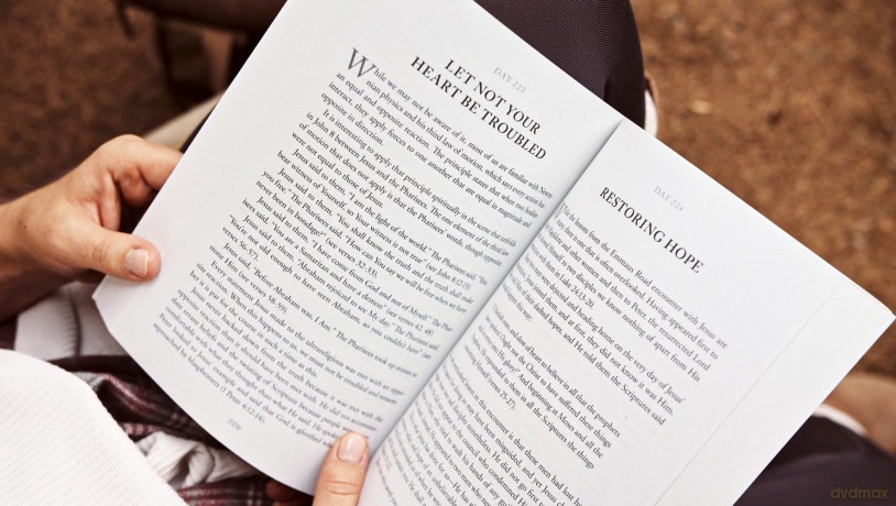 Until He Comes: 365 Daily Devotions as We Await His Return - Amir Tsarfati [KSIĄŻKA]