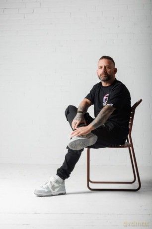 Upgrade: The new self help guide to success and supercharging your life from UK Mastercoach of the Year - Paul Mort [KSIĄŻKA]