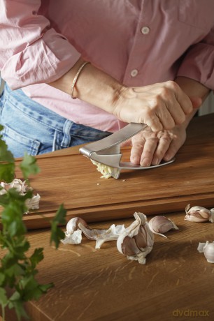 Eva Solo - Garlic press - Brushed steel - 16 cm