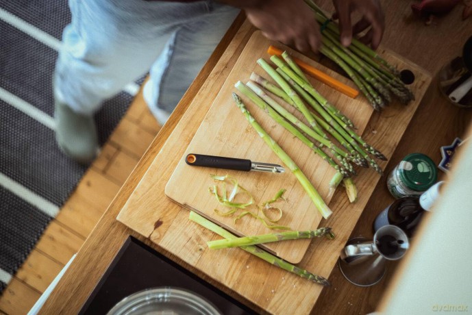 Fiskars - FunctionalForm Peeler, Fixed Blade