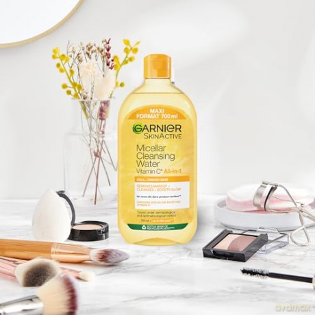 Garnier - Micellar Cleansing Water Vitamin C All-in-1 - 700 ml