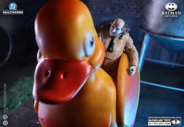Batman Returns DC Multiverse with Action Figure Vehicle The Duck & Penguin 24 cm
