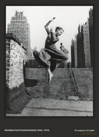 Women Photographers 1900-1975 - Abigail Solomon-Godeau [KSIĄŻKA]