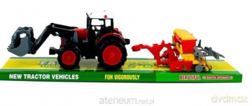 Traktor z agregatem i turem